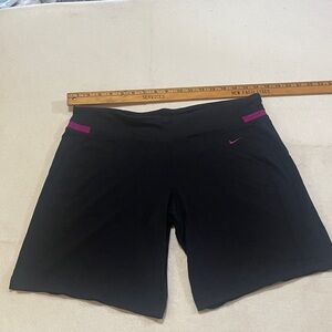 Nike Women's Athletic Shorts in Black with Purple Details size XL dry fit